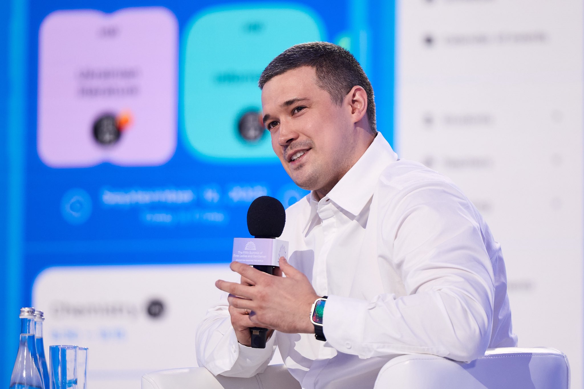 Ousted Defense Chief Fedorov Challenges Zelenskyy on Wartime Elections